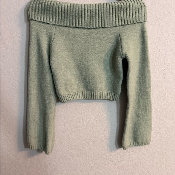 SHEIN Light Green Off-Shoulder Cropped Sweater - Picture 2 of 7